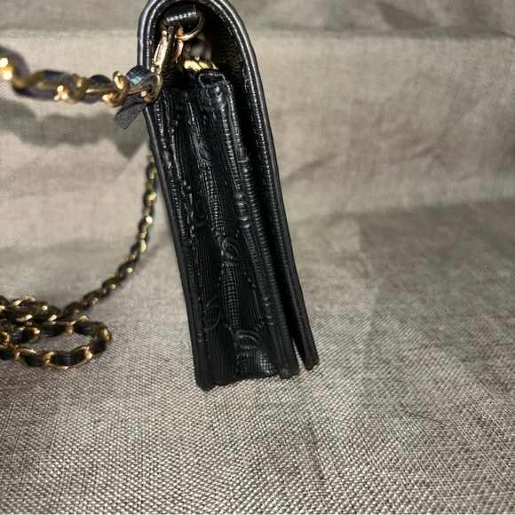 Bebe Black Los Angeles Snap Logo Embossed Crossbody Faux Leather and Chain Bag - Picture 11 of 14